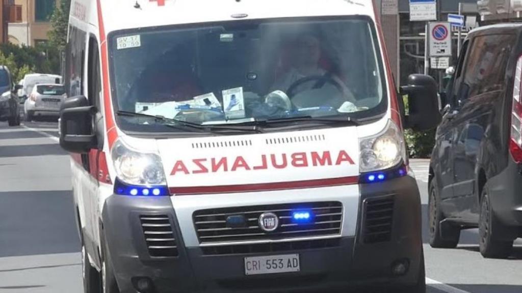 Marsala, tragedia in pieno centro: morto l'uomo precipitato dal balcone