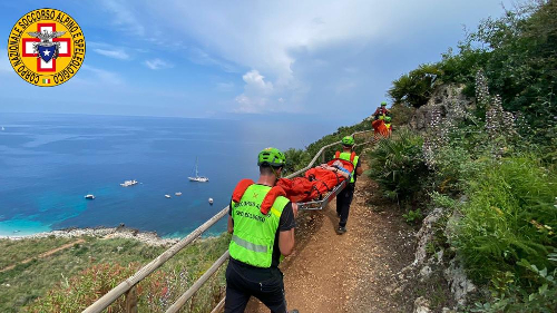 Escursionista colto da malore alla Riserva dello Zingaro, soccorso in elicottero