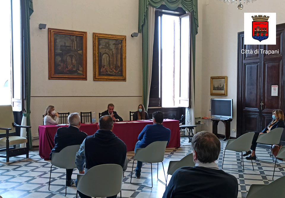 Trapani, si ragiona sulla riapertura dei ristoranti e dei bar