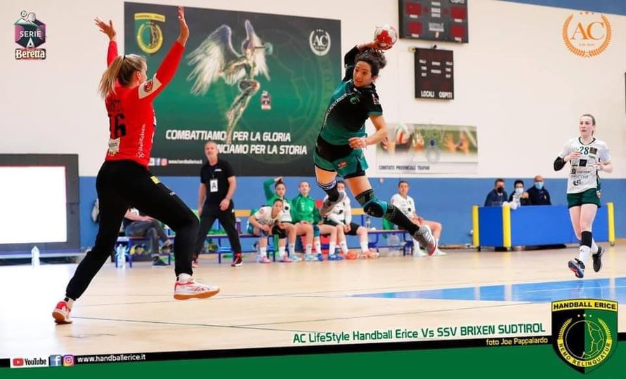 Handball Erice, i saluti a Martina Barreiro e Ana Rajic