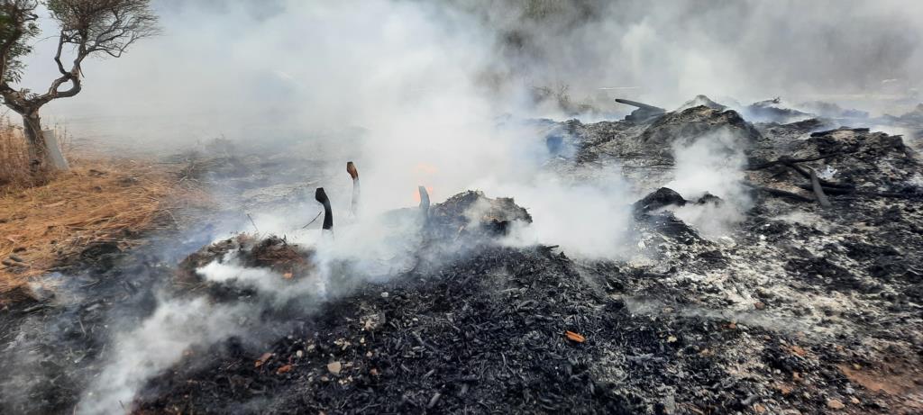 Valderice, dà alle fiamme rifiuti speciale: denunciato un 53enne