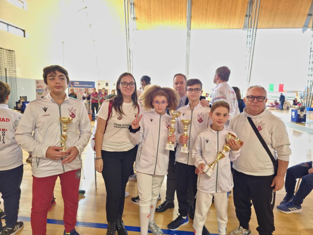 Straordinari risultati per gli atleti della Trapani Scherma alla 1^ Prova Under 14 a San Cataldo