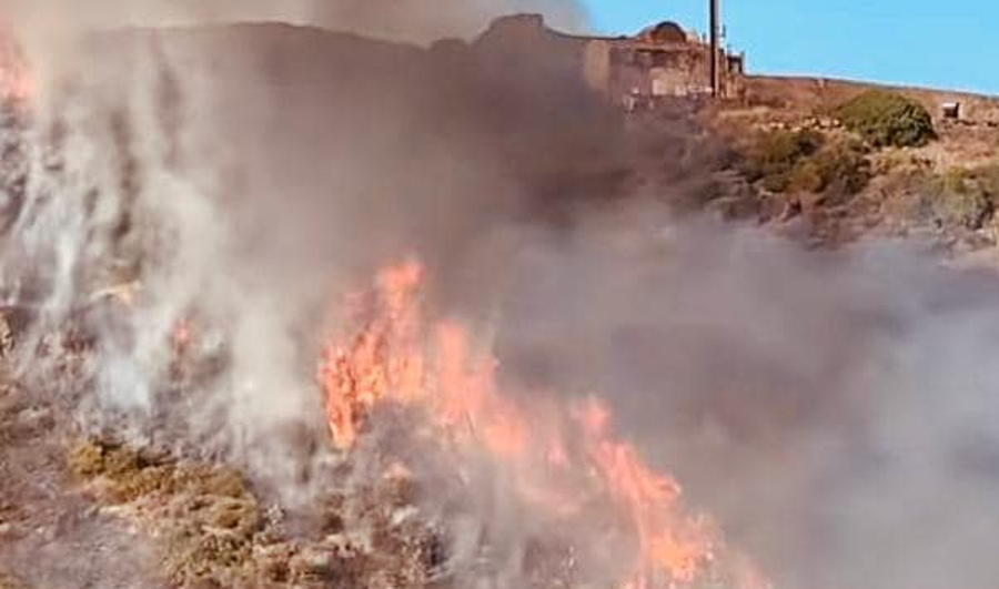 Vasto incendio in contrada Khamma a Pantelleria