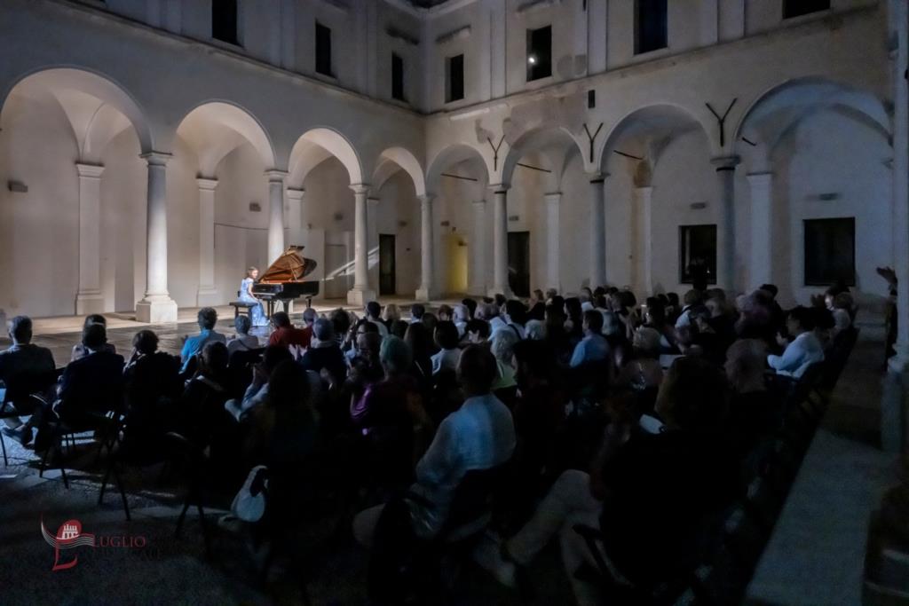 La giovane prodigio Martina Meola ha incantato Trapani