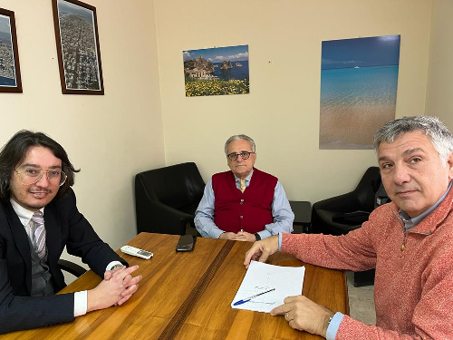 Il deputato regionale Dario Safina ha incontrato i vertici dell’Iacp