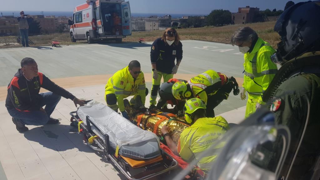 Favignana, turista soccorso da elicottero Aeronautica