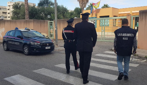 Trapani: controlli dei carabinieri del Nas all'istituto Nunzio Nasi