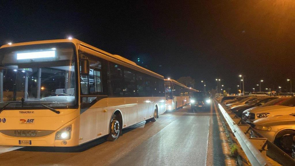 Emergenza Fontanarossa: a Birgi 24 nuovi pullman dalla Regione Siciliana