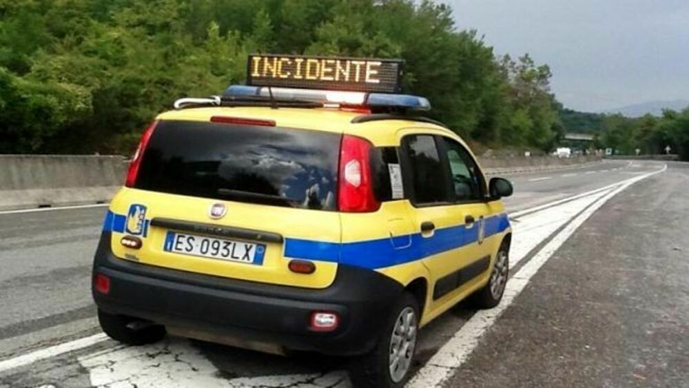 Calatafimi, auto contro mezzo pesante: un ferito