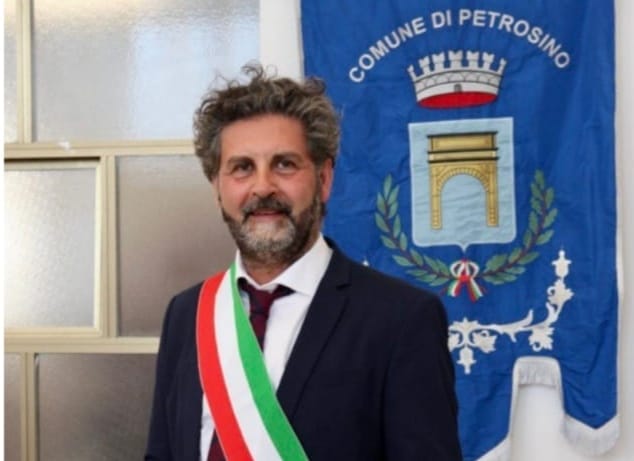 Petrosino, divieto di utilizzo dell’acqua per uso alimentare