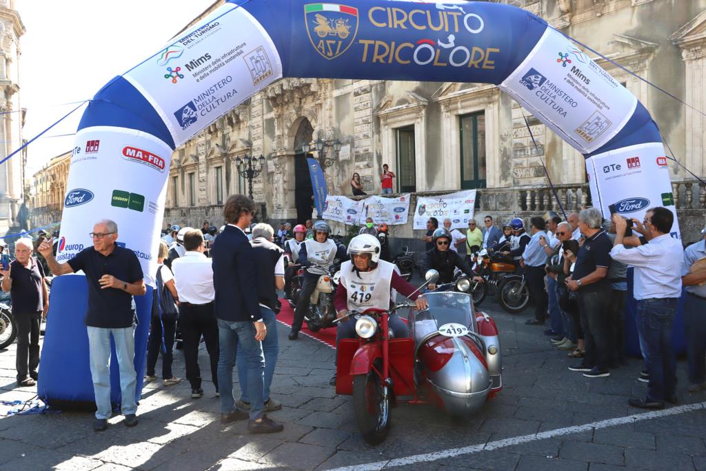 Motori: scatta oggi da Palermo il 5° Giro Motociclistico di Sicilia