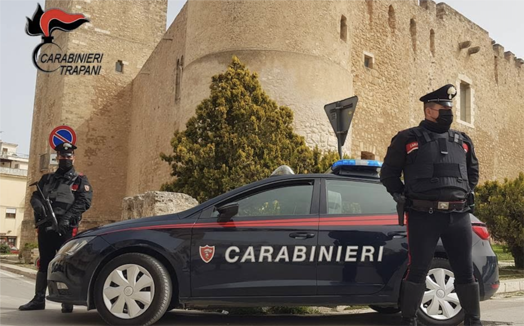 Alcamo, estorsione aggravata: arrestati due fratelli