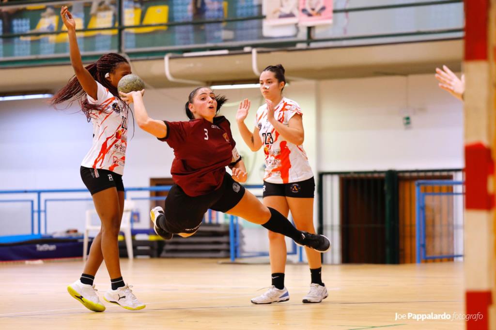 Vince l'Handball Trapani all'esordio nel campionato di serie A2