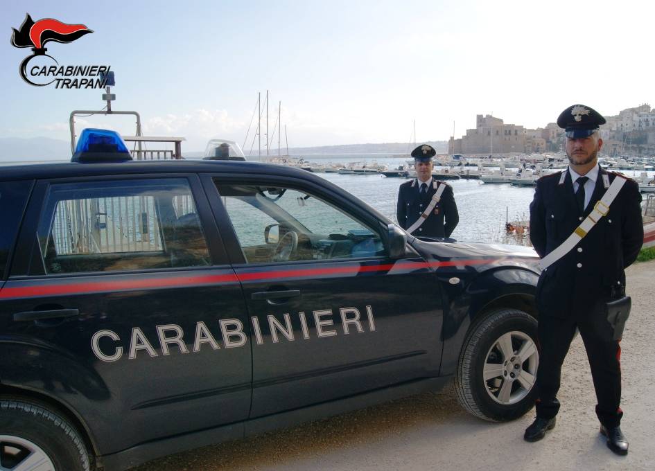 Castellammare del Golfo, trovato con l'hashish in casa: arrestato spacciatore