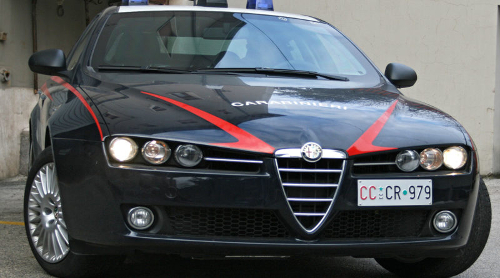 Pietre contro le auto in transito, fermato un uomo lungo la ss115