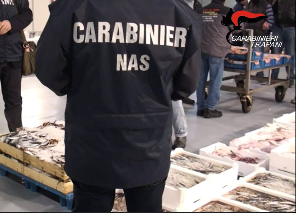 Mazara del vallo, i Nas sequestrano una tonnellata di pesce non tracciato