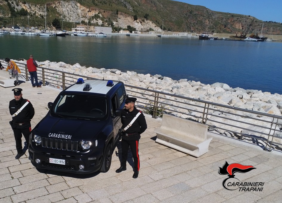 Ricatti sessuali e cripto valute, tre arresti a Trapani (VIDEO)