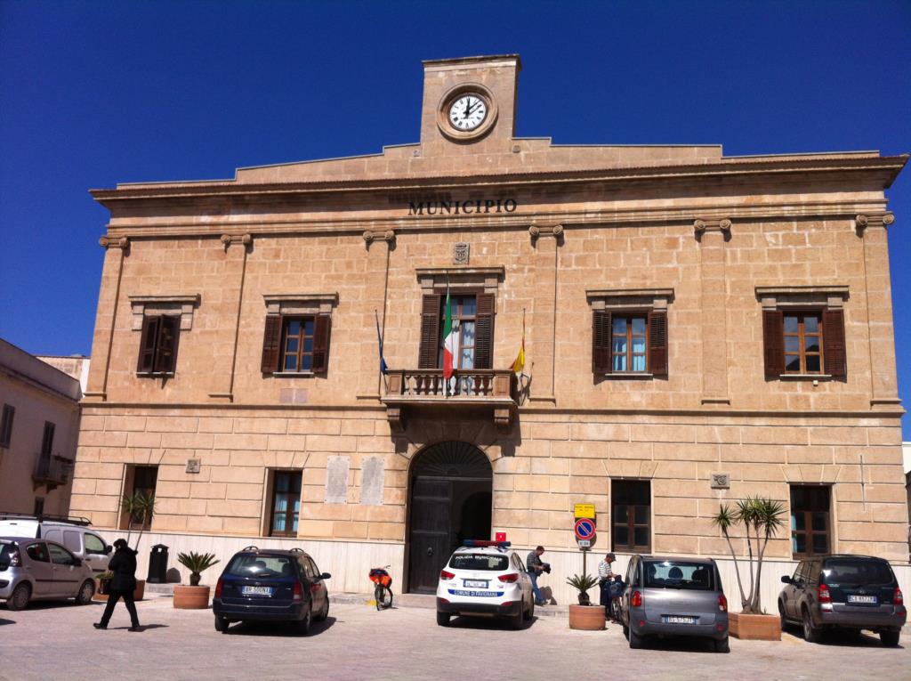 Trasporto marittimo: 'Orari insostenibili per le isole Egadi'
