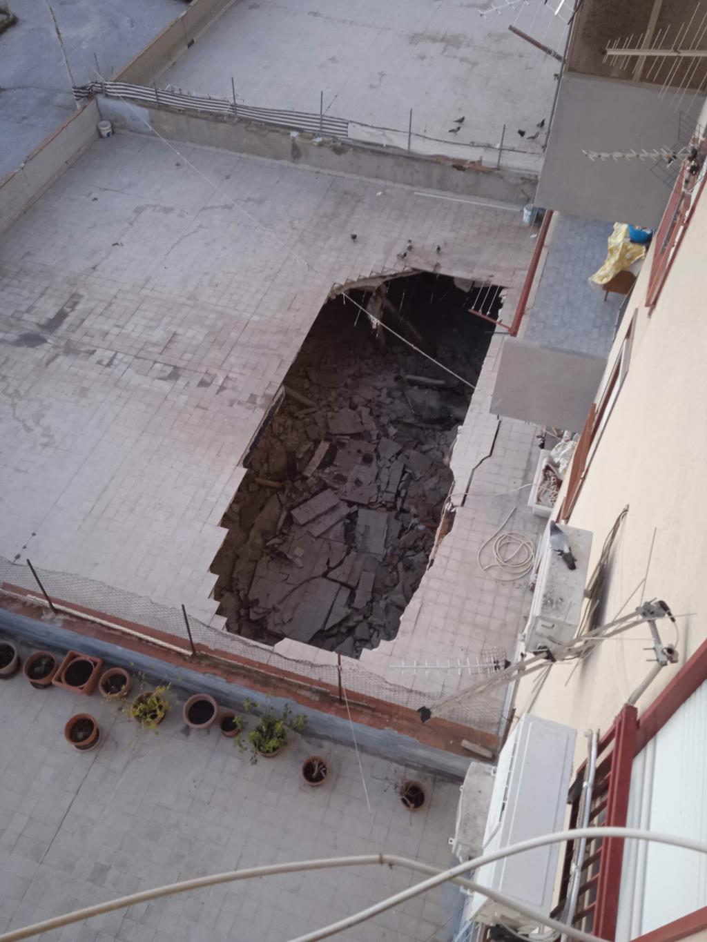Trapani, cede veranda in palazzina popolare: nessun ferito