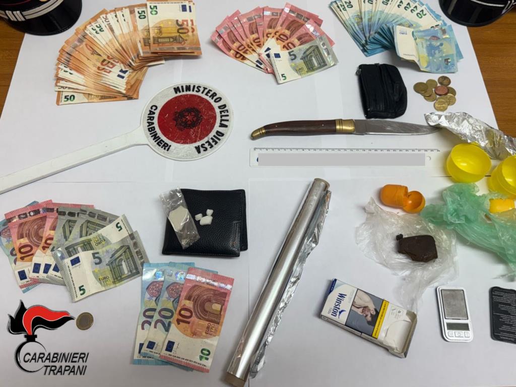 Mazara, spacciava droga mentre era ai domiciliari: arrestato