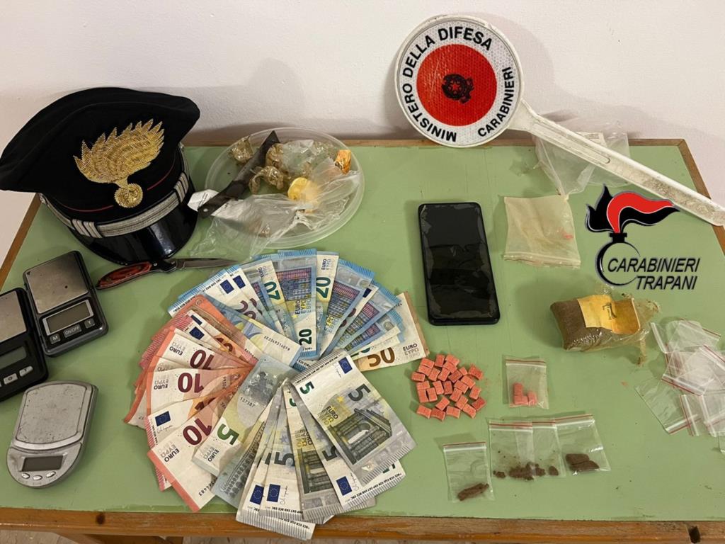 Petrosino: ecstasy e hashish, arrestato 21enne