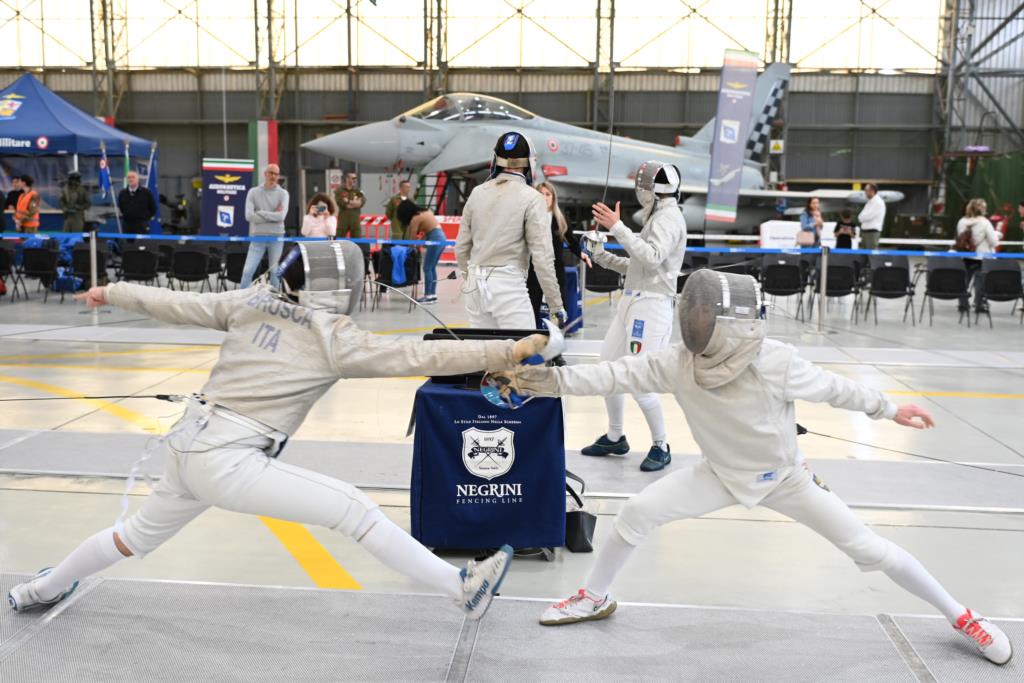 Il 37° Stormo ha ospitato le gare regionali di scherma di Qualificazione Nazionale Gold