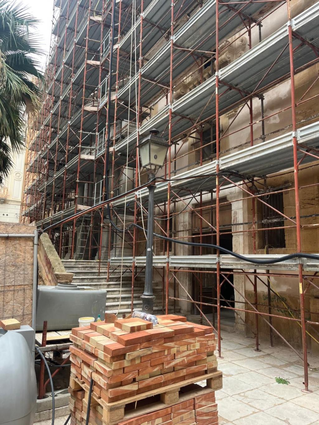 Trapani, sopralluoghi operativi a Palazzo Lucatelli e alla scuola Livio Bassi
