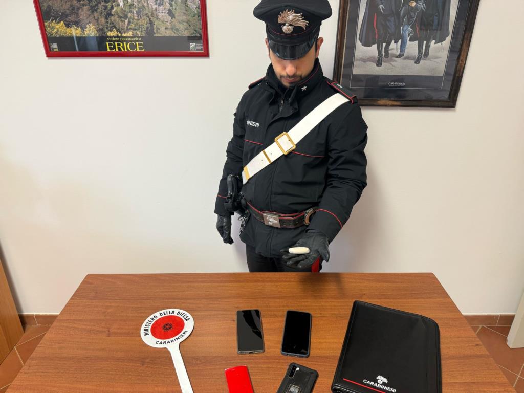Trapani, spaccio di sostanze stupefacenti: due arresti