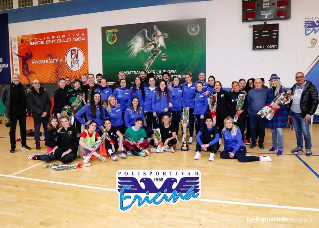 La Procori Ericina Volley rende omaggio all'Handball Erice dopo la vittoria in Coppa Italia
