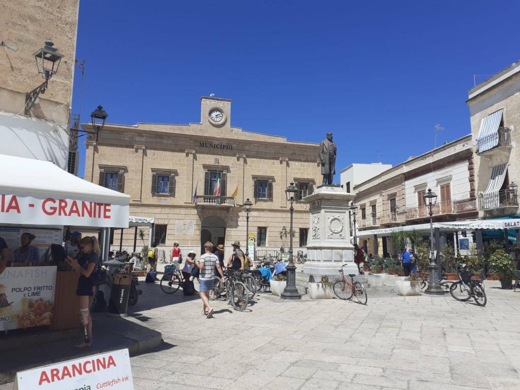 Egadi, stop alla circolazione di biciclette e monopattini elettrici nelle aree pedonali