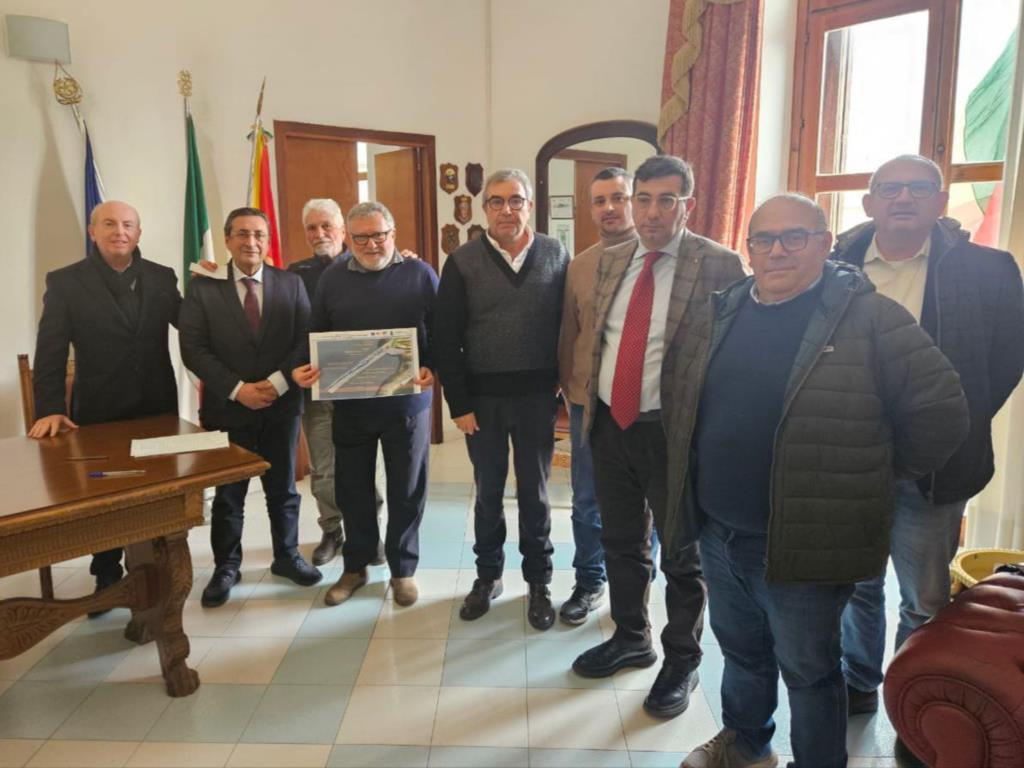 Favignana, sottoscritto il contratto per la messa in sicurezza del porto. A breve l'avvio dei lavori
