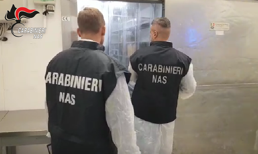 Favignana, carenze igieniche in una struttura alberghiera: sanzioni dei Nas