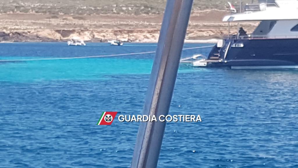 Imbarcazioni sottocosta alle Egadi: 15 sanzioni dalla Capitaneria di Porto