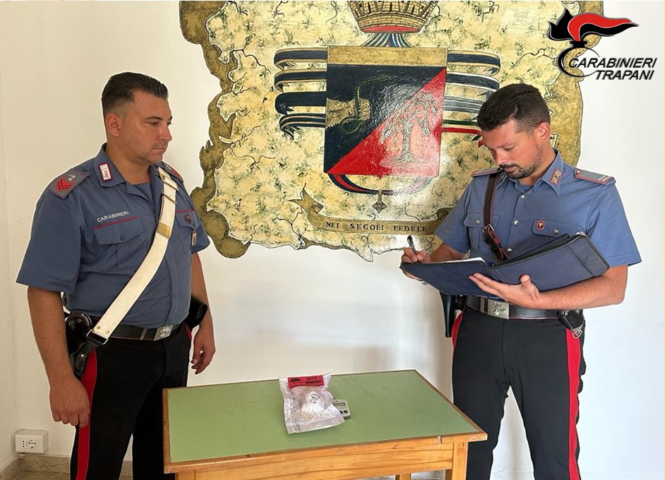 Petrosino, in auto con 50 grammi di cocaina: arrestata