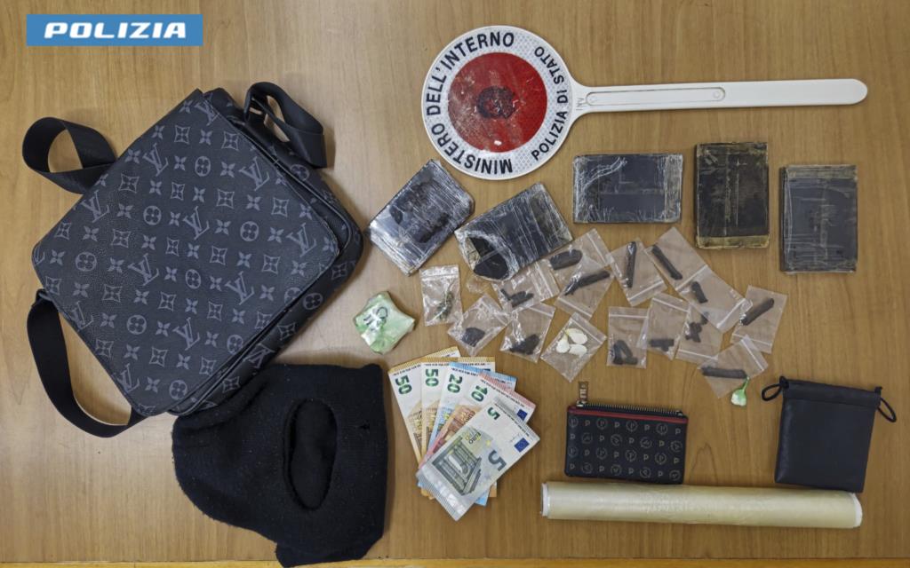 Alcamo, due giovani tunisini arrestati per spaccio