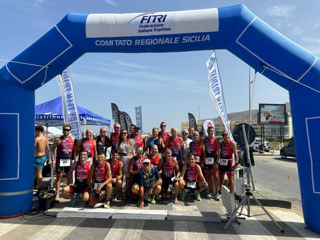 Nuoto: grande successo per la 18^ edizione dell'Acquarius Aquathlon Citta di Erice