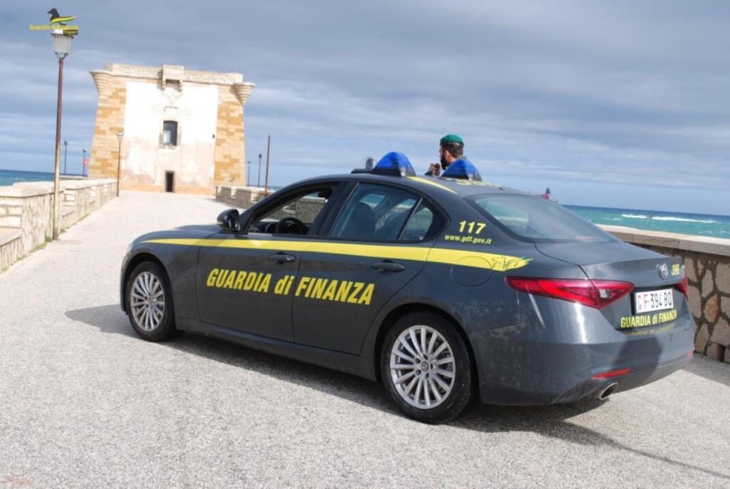 Trapani, gasolio non a norma: sequestri e denunce