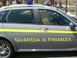 Marsala, la Finanza sequestra oltre 1.700 articoli contraffatti
