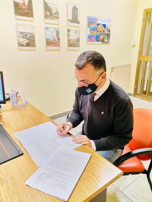 Il sindaco: 