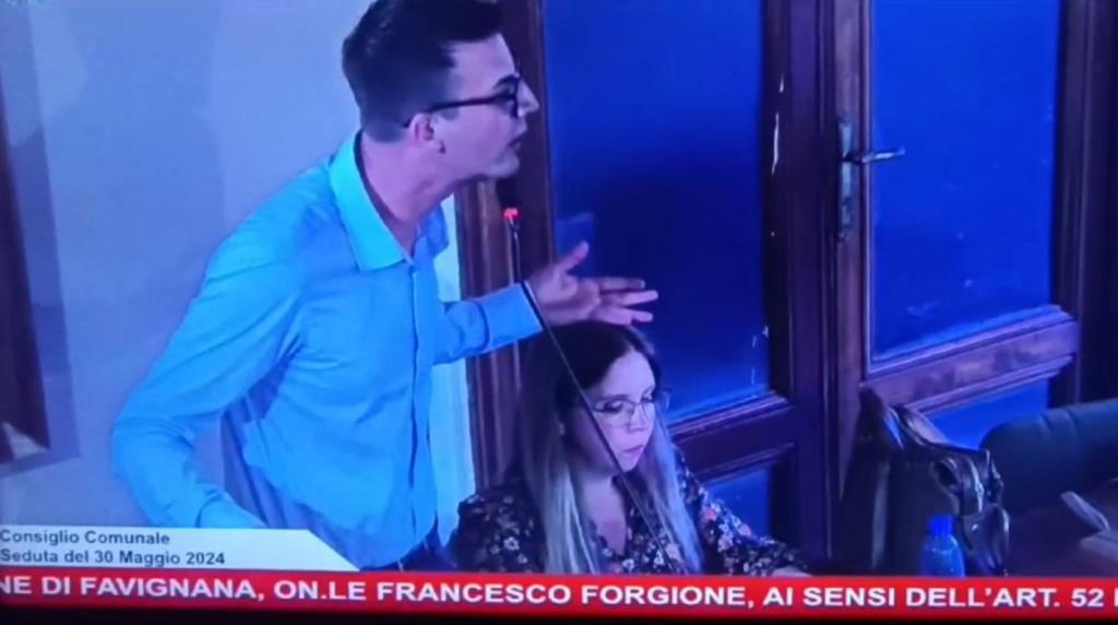 Favignana, insulti omofobi ieri in Consiglio comunale (VIDEO)