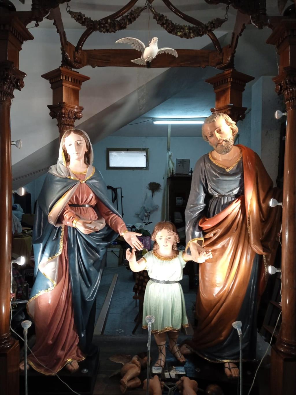 Castellammare, restaurato il gruppo statuario della Sacra Famiglia della Chiesa di San Giuseppe