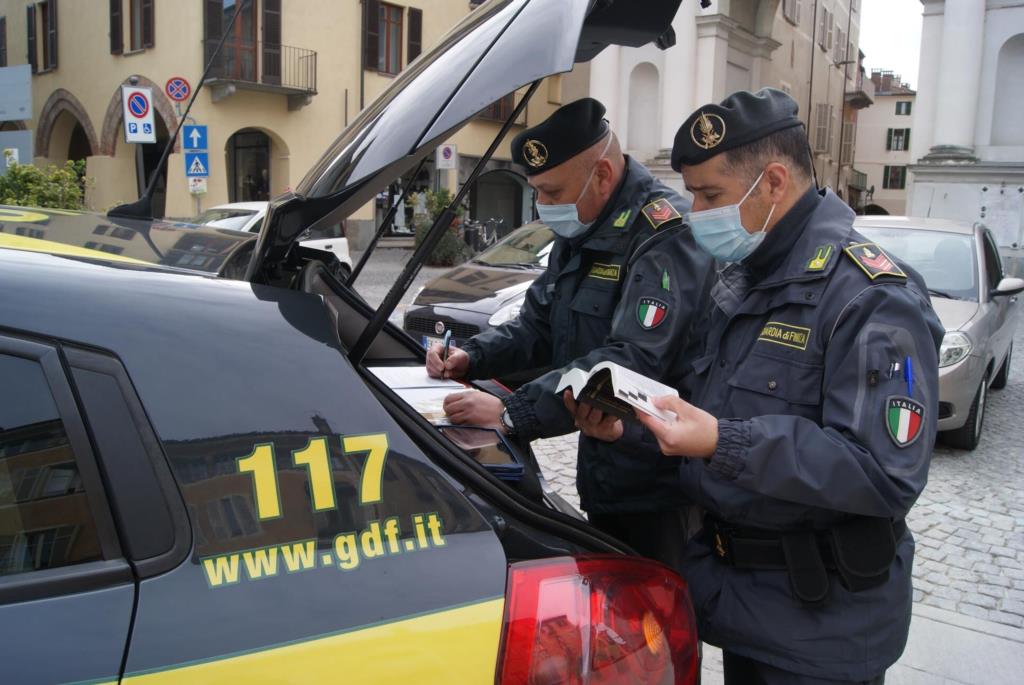 La Guardia di Finanza sequestra 4000 articoli pericolosi tra Alcamo e Paceco