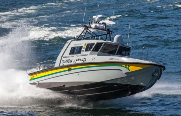 Pantelleria: piccolo migrante in arresto cardiaco salvato dai militari della Guardia di Finanza