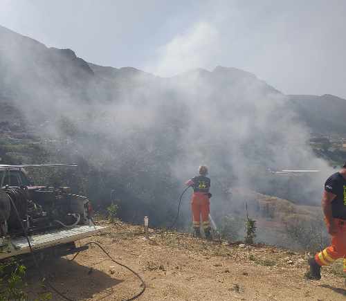 Incendio a Monte Inici