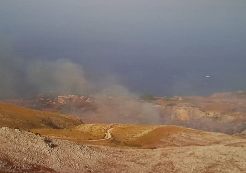 Vasto incendio a Visicari, evacuato il borgo di Scopello