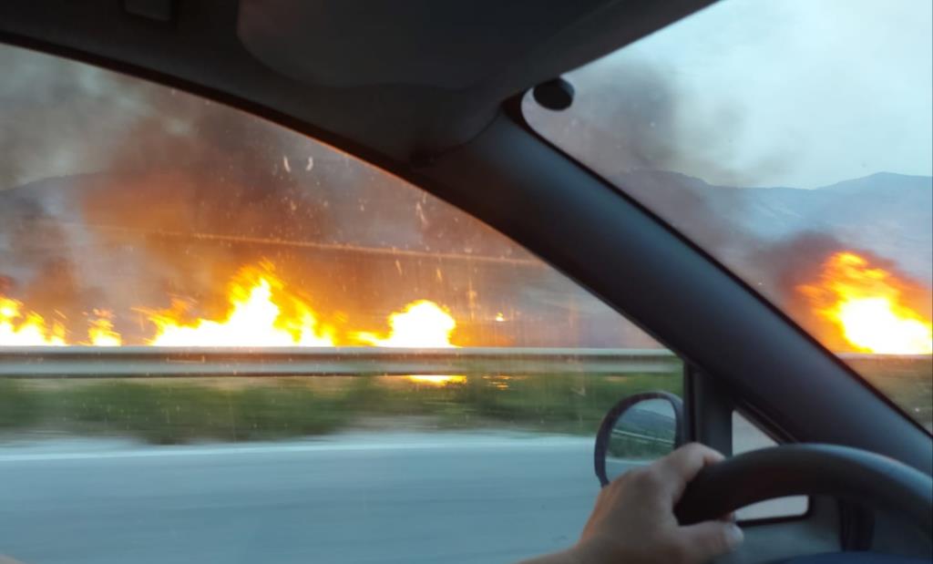 Vasto incendio ieri a Buseto Palizzolo