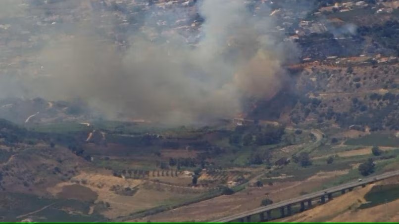 Incendio a Castellammare del Golfo, evacuato un B&B