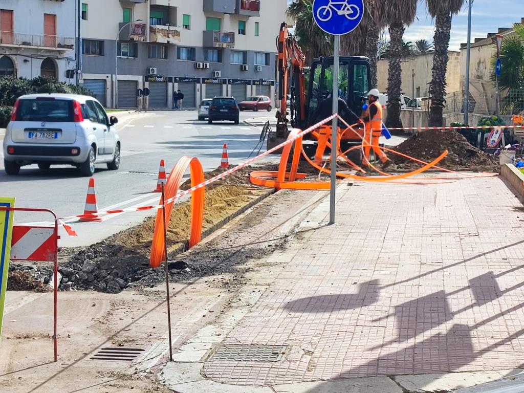 Marsala, bloccati i lavori di posa della fibra ottica. La ditta non era autorizzata