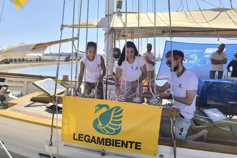 Goletta Verde, in Sicilia inquinati 10 tratti di mare su 25