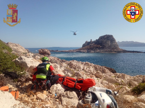 Levanzo: cade con lo scooter in una scarpata, ferito un turista